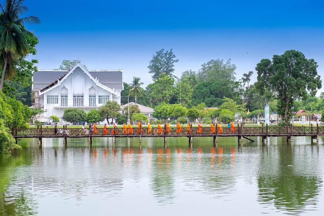 Phiphu Art And Gallery Boutique Sukhothai Buitenkant foto