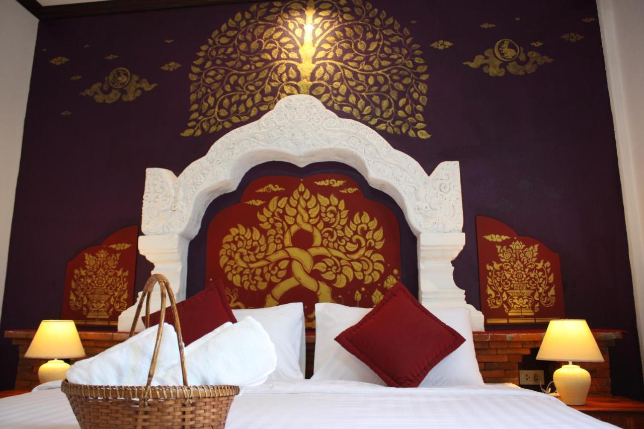 Phiphu Art And Gallery Boutique Sukhothai Buitenkant foto