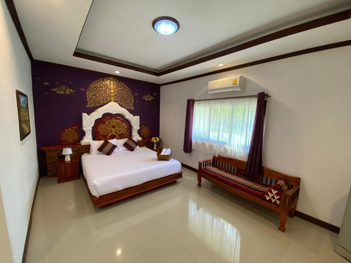 Phiphu Art And Gallery Boutique Sukhothai Buitenkant foto